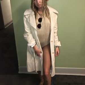 NUDE MICHEAL KORS TRENCHCOAT